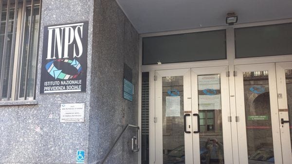 Dati riservati venduti a un investigatore: ex funzionario Inps nei guai per corruzione