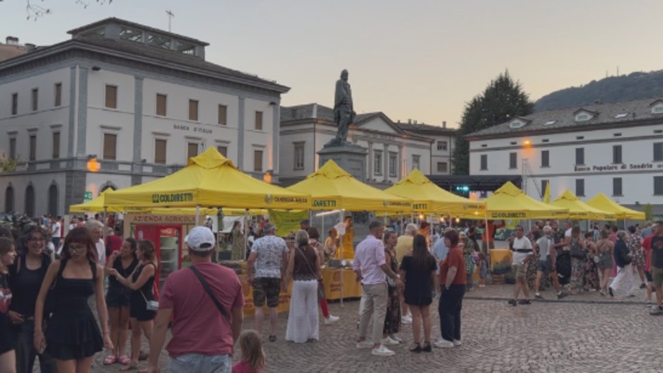 Sondrio si colora di giallo con la Notte di Coldiretti