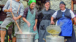 “Mangia in contrada” per vivere le tradizioni E riscoprire la storia