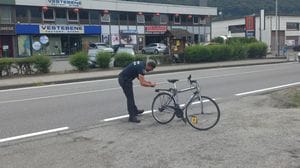  Camion urta un ciclista a Regoledo, 51enne trasportato in elicottero a Gravedona 