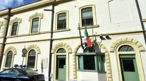 Carcere di Lecco oltre la capienza, ma l’emergenza caldo è sotto controllo