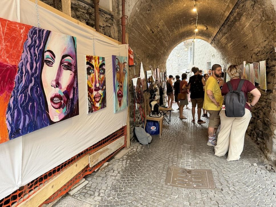 “Scarpatetti Arte”: a Sondrio galleria a cielo aperti, musica e laboratori