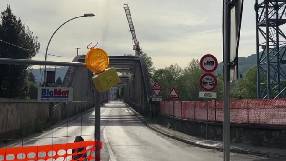 Ponte di Trezzo, è polemica: «No alla chiusura prima di Brivio»