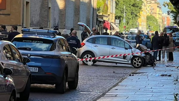 Auto sulla folla a Modena, muore una delle ferite: dolore anche in Valle