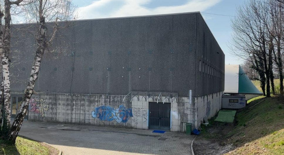 Galbiate, palestra di Villa Vergano già chiusa dopo il restyling