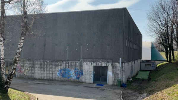 Galbiate, palestra di Villa Vergano già chiusa dopo il restyling