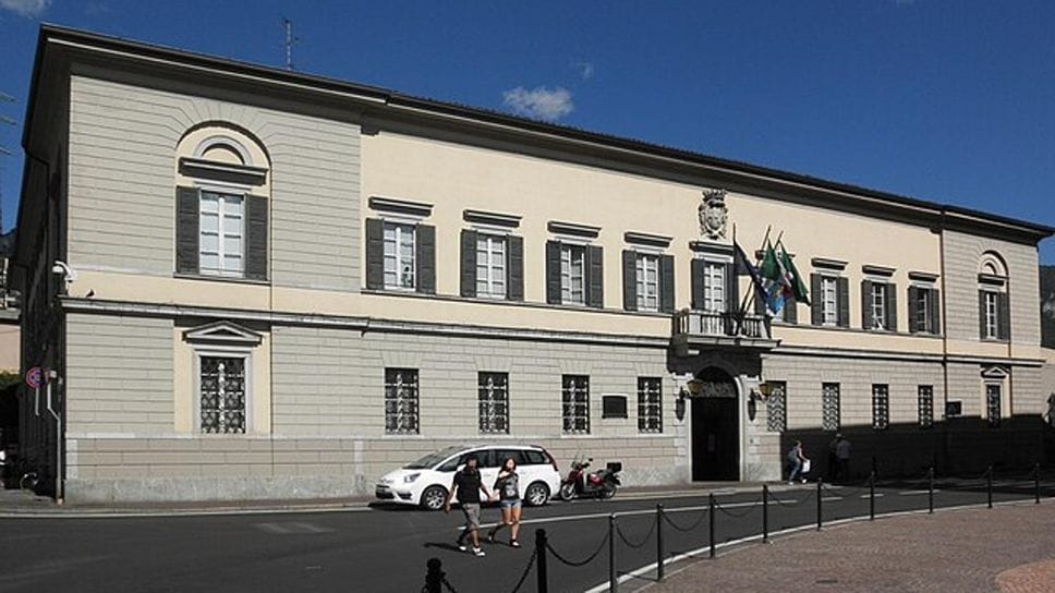 Lecco, Tari in aumento: rincari fino al 6,5% per imprese e attività
