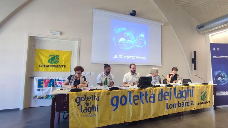 Il Lario è malato. Lo dice la Goletta dei laghi