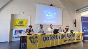 Il Lario è malato. Lo dice la Goletta dei laghi