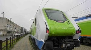 Como-Lecco, il ritorno dei treni è già un incubo: guasti, ritardi e corse cancellate
