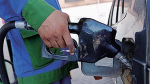 Carburanti, benzina ancora attorno ai 2 euro: situazione accise e controlli contro le frodi