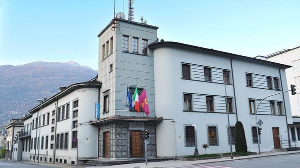 Daspo urbano a Sondrio per un 54enne: per un anno niente locali