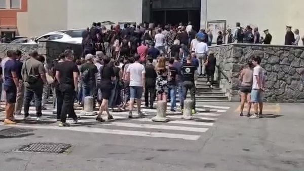 L’ultimo saluto ad Alessandro Giannetti, Sondrio si stringe alla famiglia