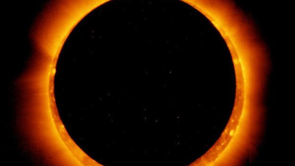 Eclissi, mercoledì occhi al cielo: la mappa per vederla nel Lecchese e in Valtellina