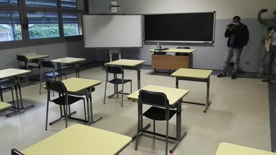 Un’aula protetta a Calolzio per gli studenti che devono attendere il bus