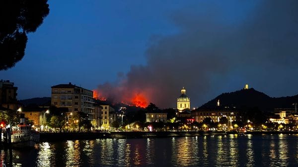 Gli incendi e il senso dell’essere comunità