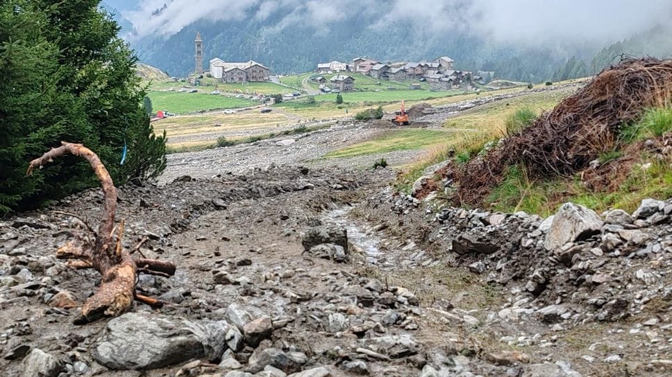 Valgrosina, temporale e frane: la vallata di Eita in emergenza