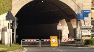 Lariana chiusa per allerta arancione: stop tra Parè e Melgone