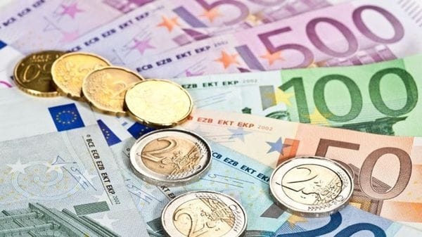 Lecco e Sondrio, due percorsi opposti nelle rimesse verso l’estero