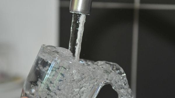 Castello dell’acqua: attenzione a bere dai rubinetti