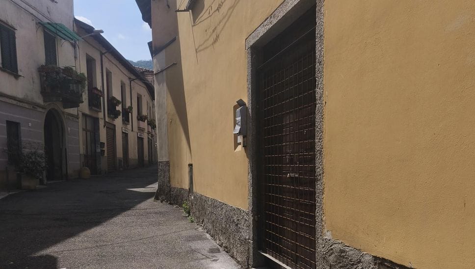 Chiusa la casa dello spaccio a Olginate