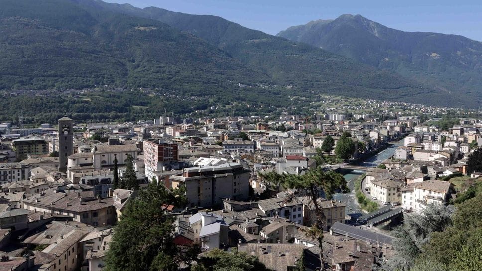 Fuga dalle città, ma Sondrio cresce ancora