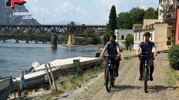 Lecco, trovato con oltre 5 grammi di hashish e marijuana