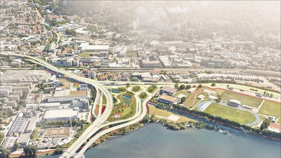 Lecco, stop allo sport park nel vecchio centro raccolta