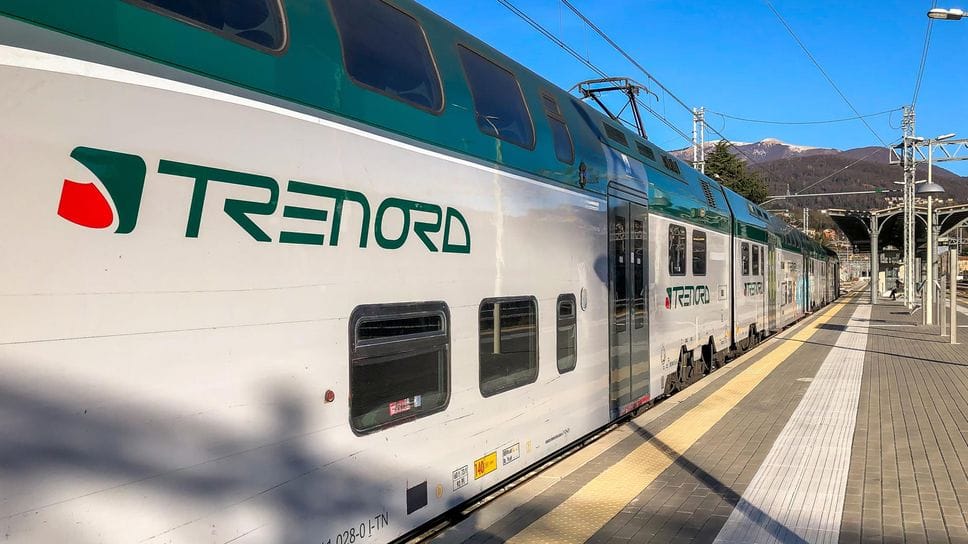 Incidente in stazione a Monza, linea Milano-Lecco nel caos