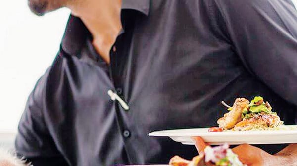 Turismo in Valtellina, caccia ai lavoratori oltre i confini della provincia