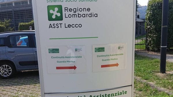 Calolziocorte, guardia medica: nuova segnaletica per la sede di via Bergamo