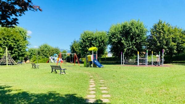 «Lasciamo divertire i ragazzi»: il sindaco di Garbagnate difende le serate al Parco degli Aceri