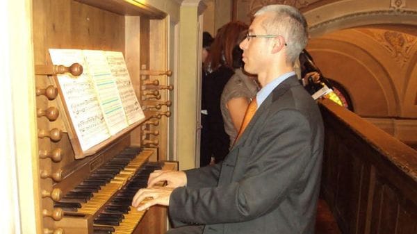 Mandello piange Massimo Gilardoni, per anni organista del Sacro Cuore