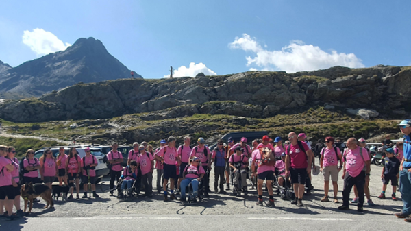 Rifugi in rosa, al Gavia una camminata senza barriere: «Montagna per tutti»