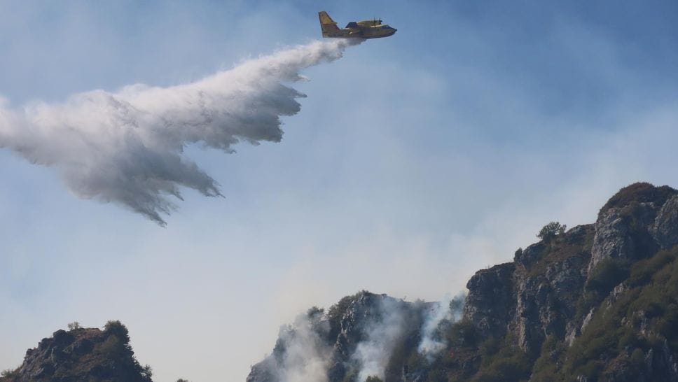 Incendio sul Moregallo, le indagini. Ipotesi falò fuori controllo all’origine del rogo