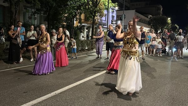 Tiranotte, festa in città dopo l’apertura della tangenziale