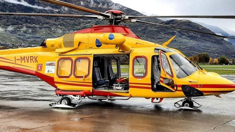 Civo, si ribalta con il trattore in una zona impervia: 69enne in ospedale