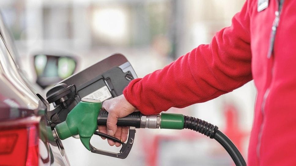 Lecco, carburanti alle stelle: diesel a 2,254 euro al litro, autotrasportatori in allarme