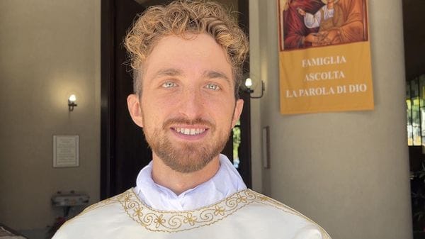 Piuro, don Lorenzo Bongio alla prima predica: a 25 anni verso il sacerdozio