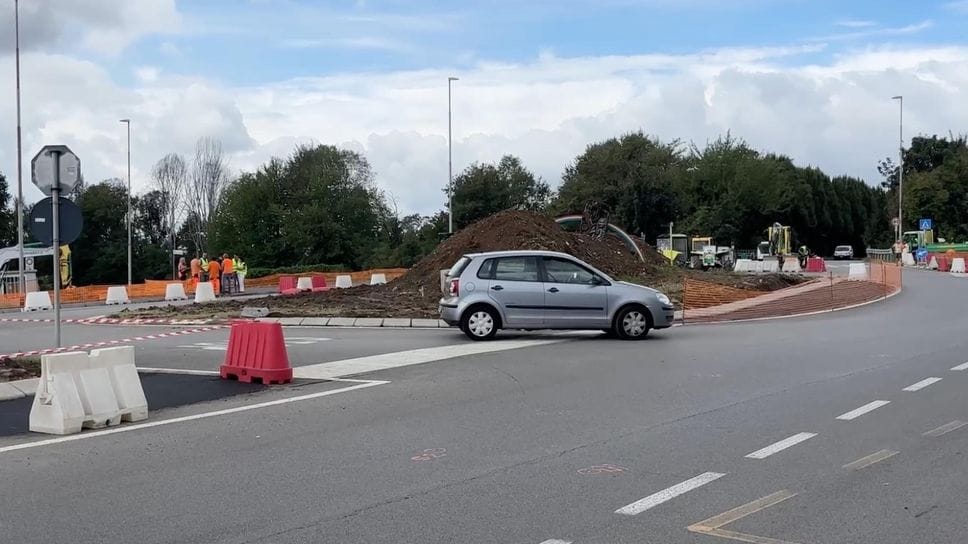 Merate, cambia la viabilità alle scuole Agnesi e Viganò: nuove aree pedonali e fermate bus