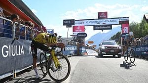 Il giro d’Italia verso i piani di Bobbio