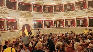 Teatro: i lecchesi aspettano risposte