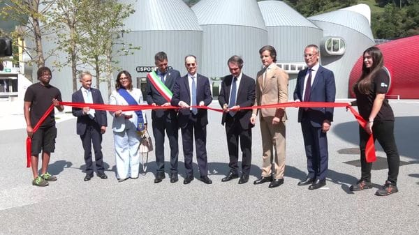 Mandello, inaugurata la nuova fabbrica della Moto Guzzi