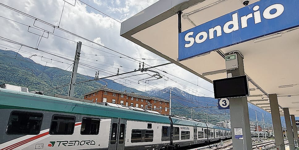 Trenord, in vigore le nuove tariffe. Gli aumenti superano anche il 7%