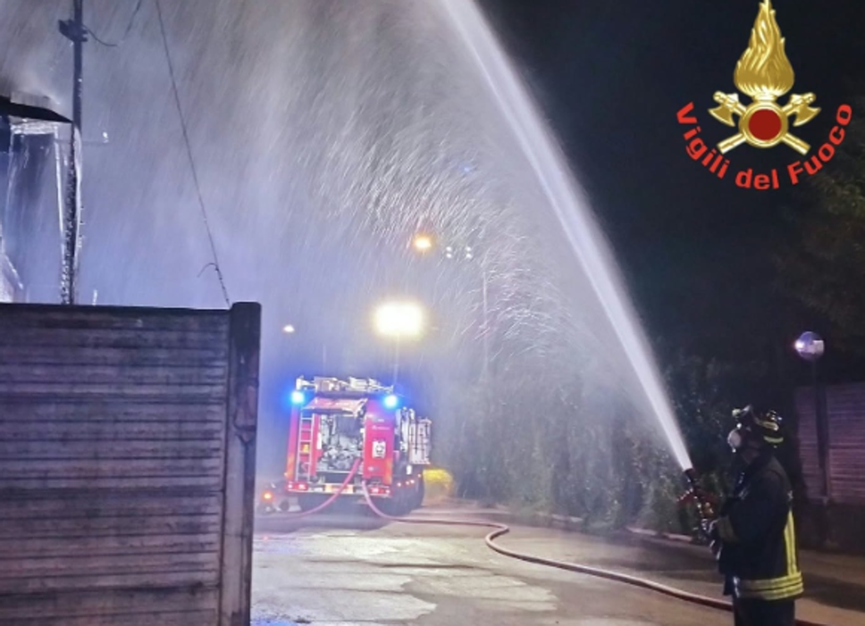 Calolzio, fiamme in un’abitazione di via San Rocco nella notte