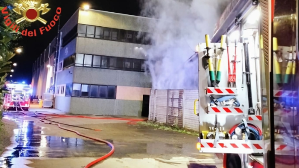 Calolzio, fiamme in un’abitazione di via San Rocco nella notte