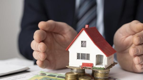 Lecco, mutui più cari: il rialzo dei tassi pesa sulle famiglie che cercano casa