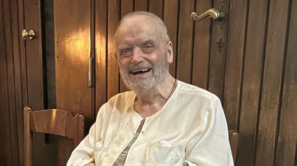 Abbazia di Piona: posta e giornali arrivano solo due giorni, polemica fra i frati