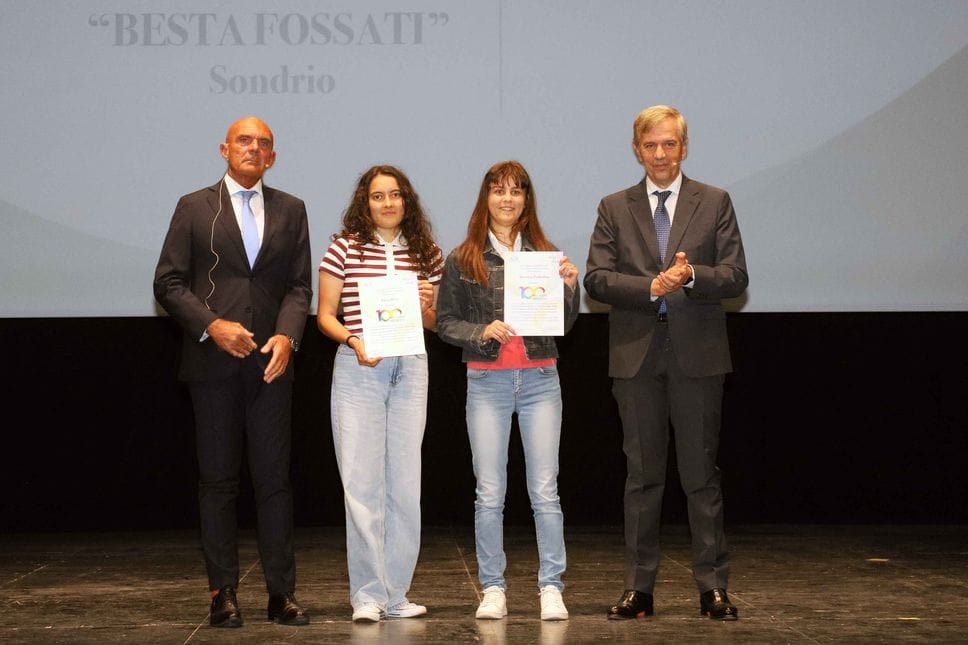 “100 con merito”, premiati 67 diplomati eccellenti al Teatro Sociale di Sondrio