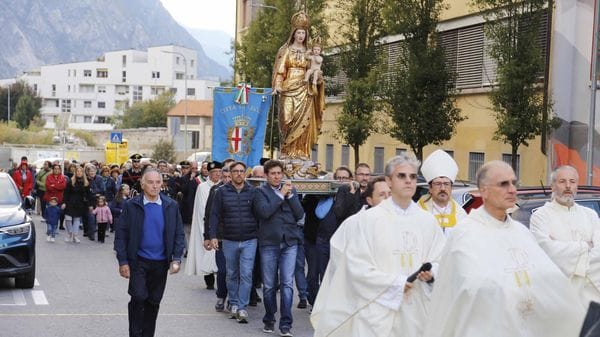 Festa di Lecco, domenica la processione della Madonna del Rosario